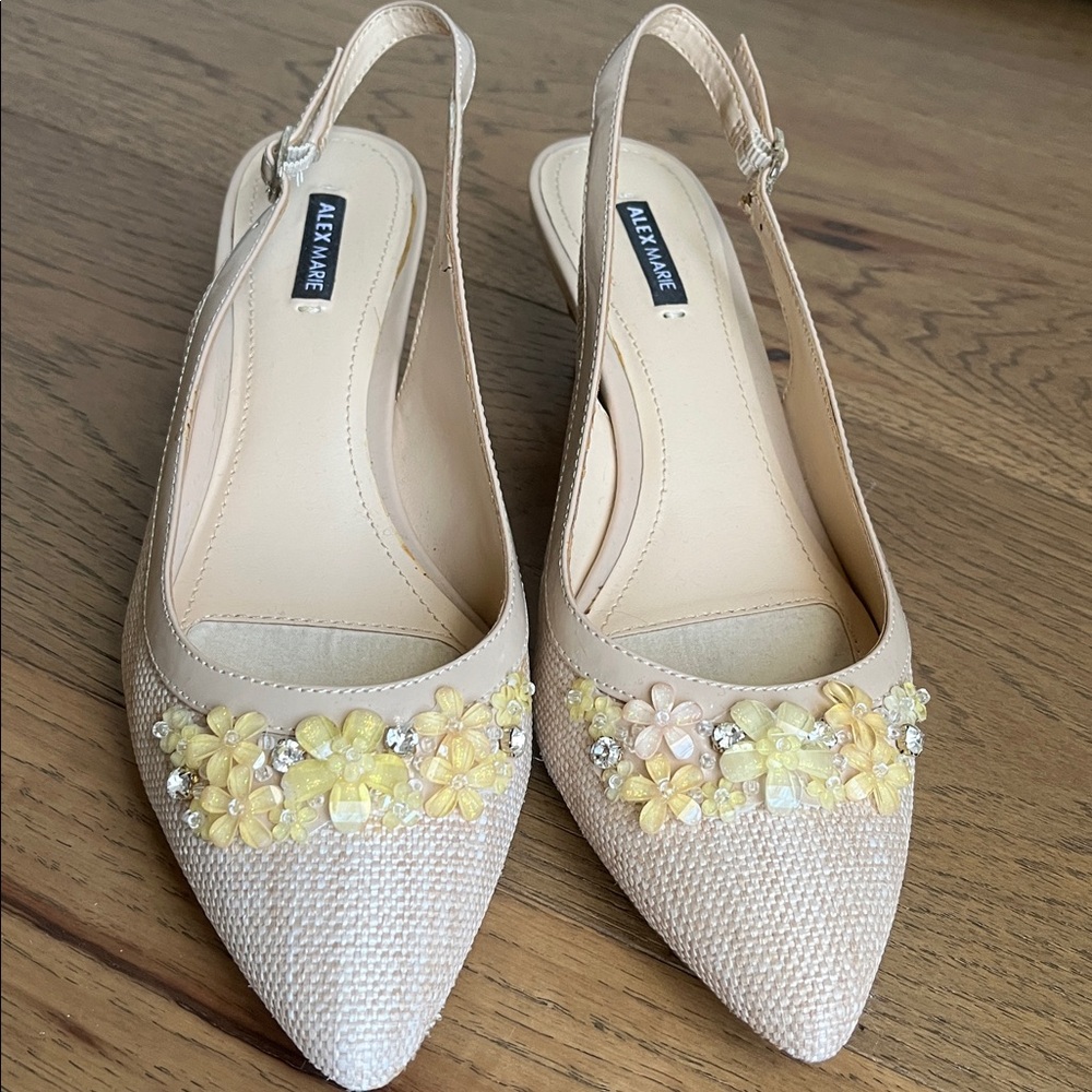 Alex Marie Cream Slingback Pointed-Toe Kitten-heel with Yellow Floral Appliqué